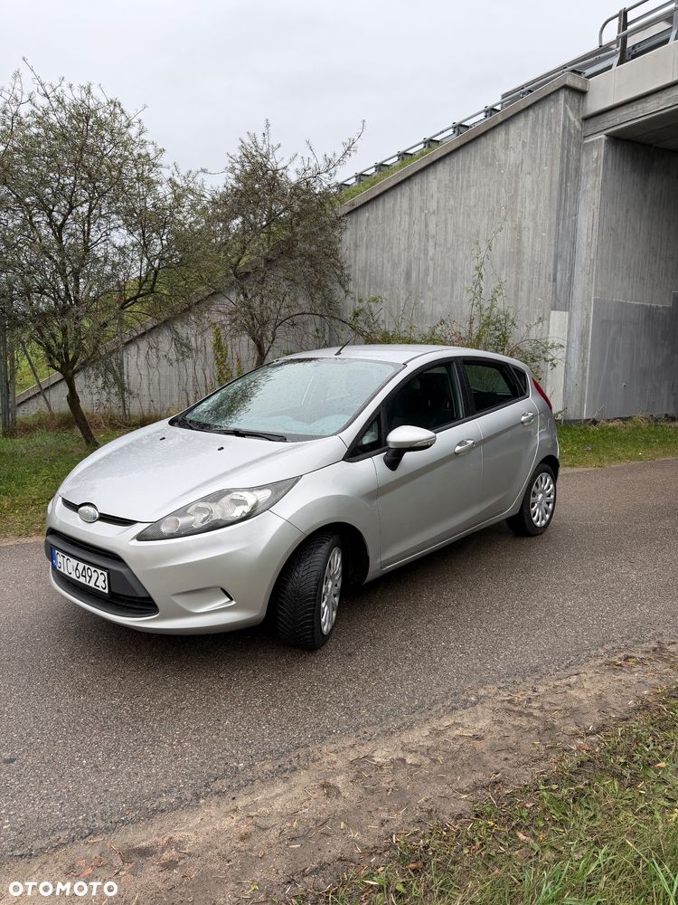 Ford Fiesta 1.25 Champions Edition - 4