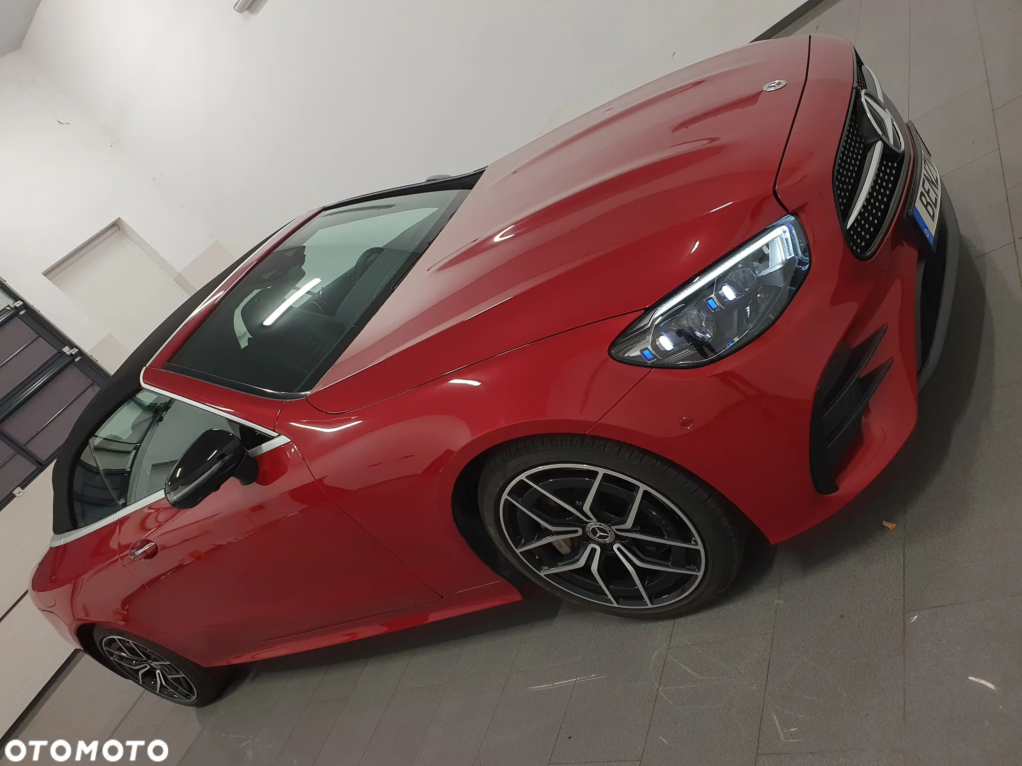 Mercedes-Benz Klasa E 300 Cabrio 9G-TRONIC AMG Line - 3