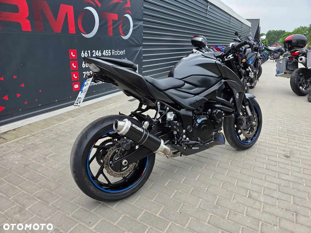 Suzuki GSX - 4