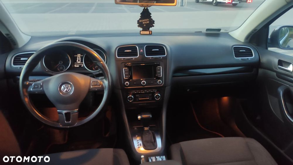 Volkswagen Golf Variant 2.0 TDI Comfortline DSG - 9
