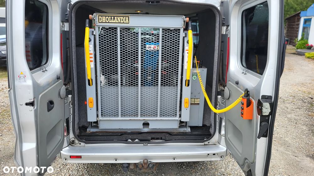 Opel Vivaro - 8