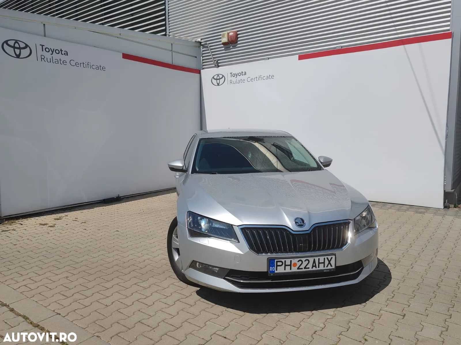 Skoda Superb 2.0 TDI DSG Style - 1