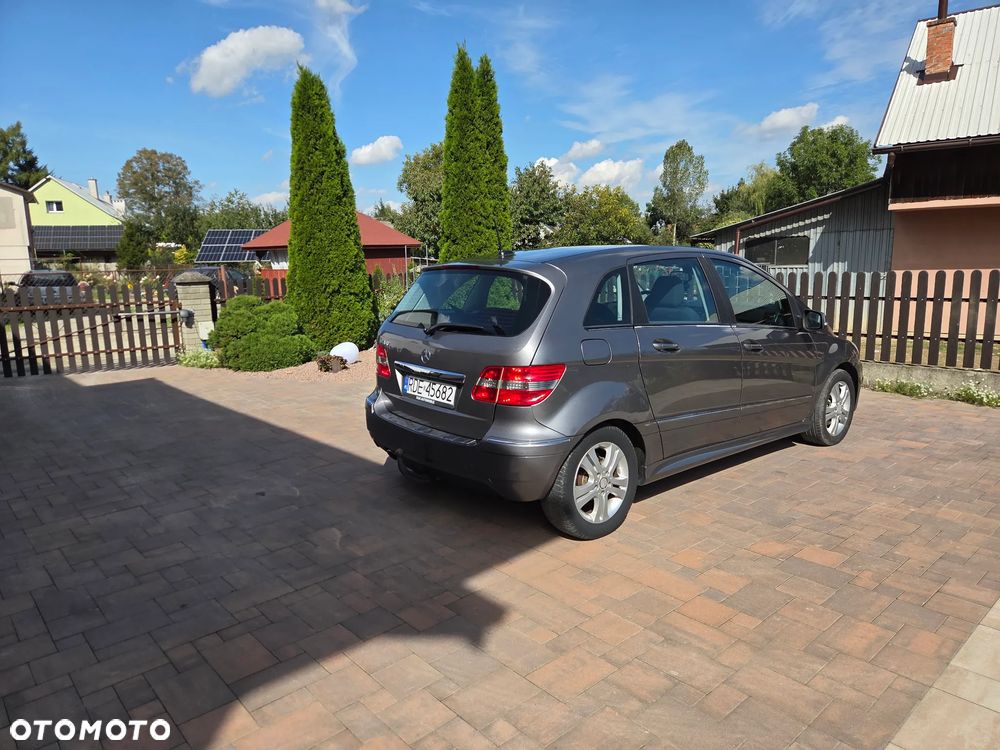 Mercedes-Benz Klasa B 180 CDI EU5 - 4
