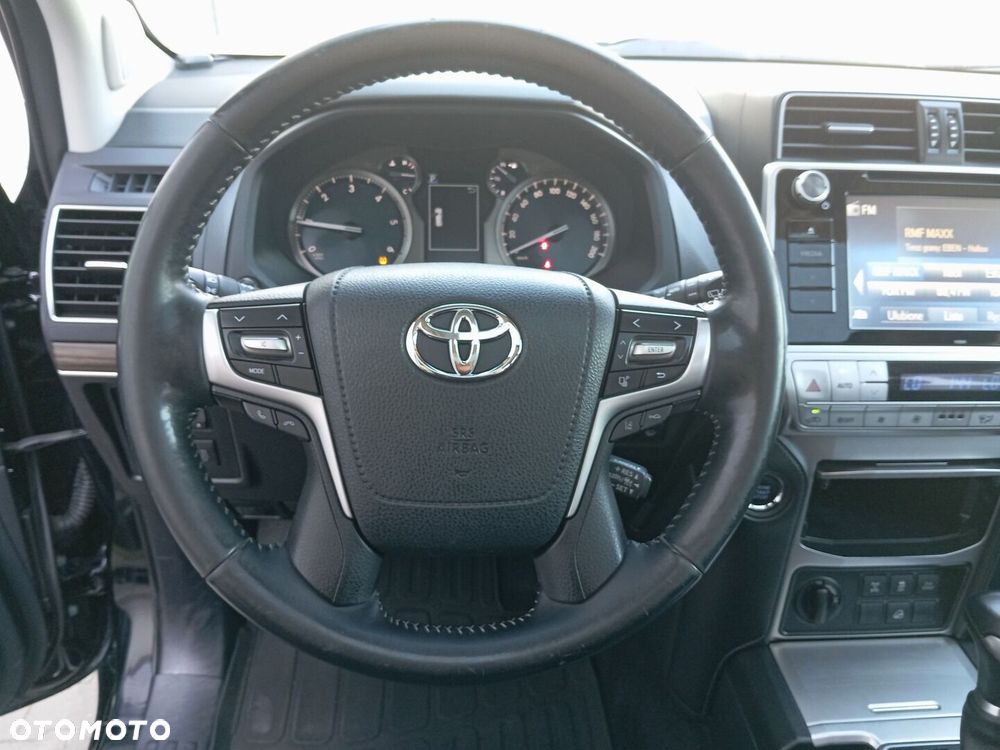 Toyota Land Cruiser - 21