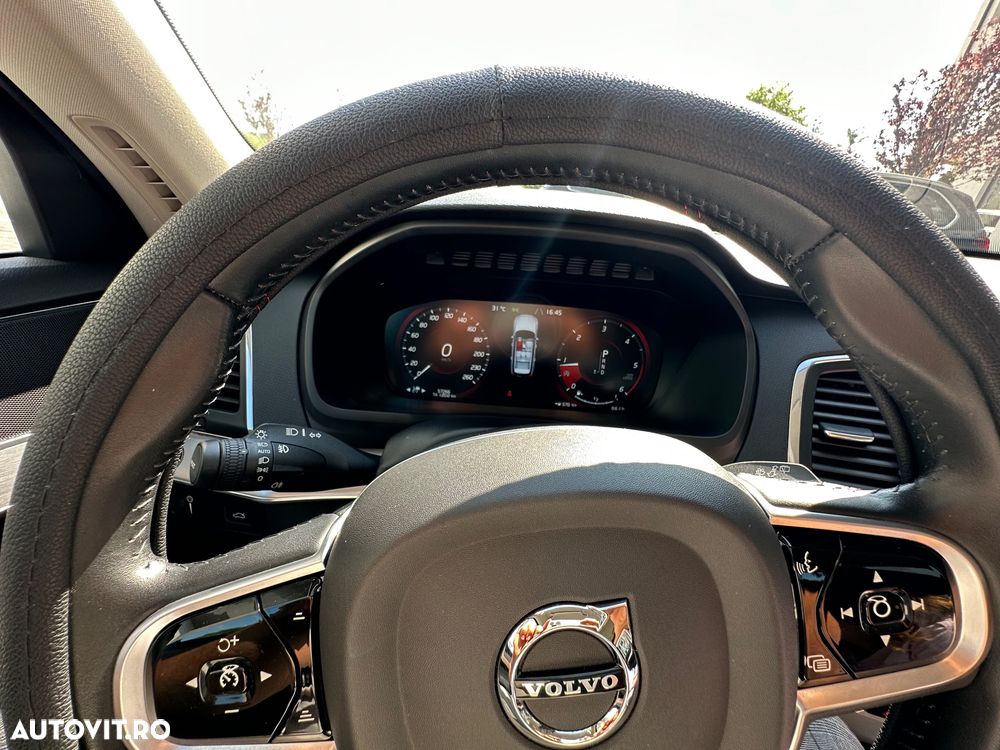 Volvo XC 90 - 8