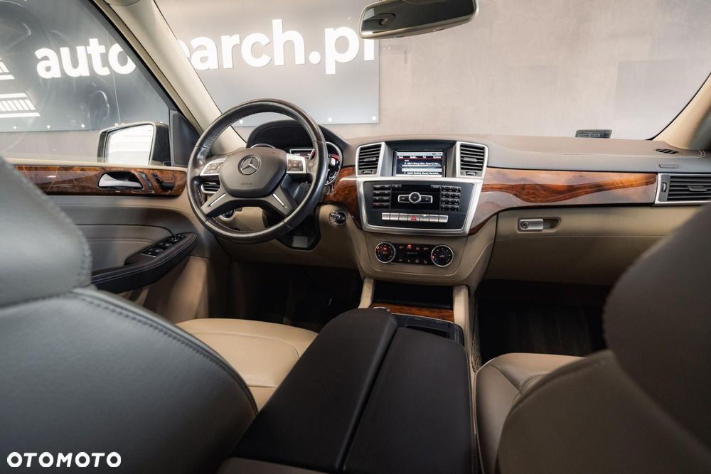 Mercedes-Benz ML 350 BlueTec 4-Matic - 17
