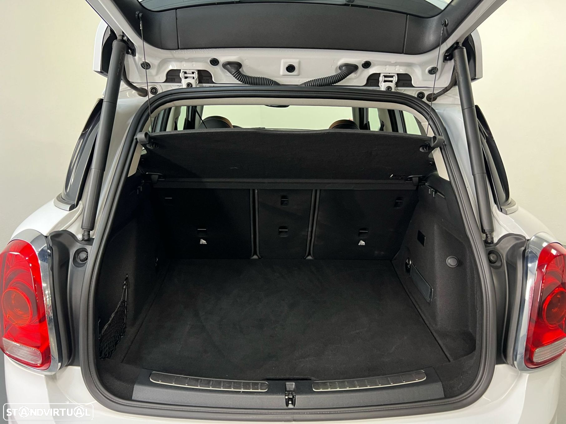 MINI Countryman Cooper SE ALL4 Auto - 24