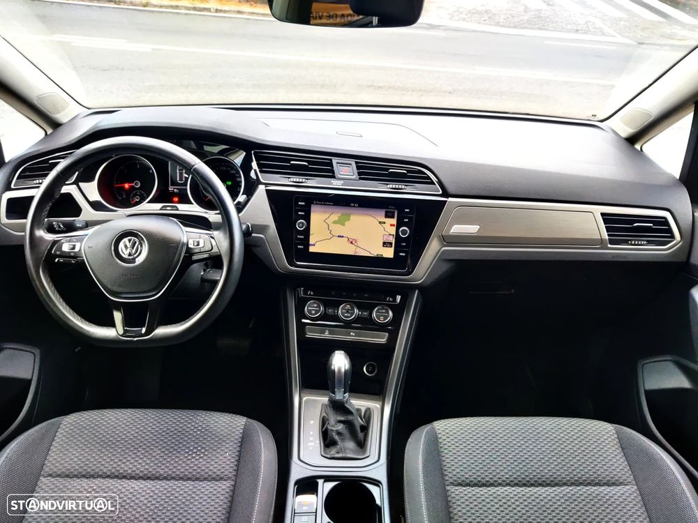 VW Touran 1.6 TDI Confortline DSG - 7