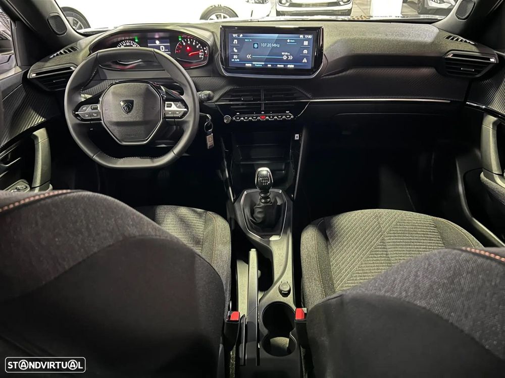 Peugeot 2008 - 12