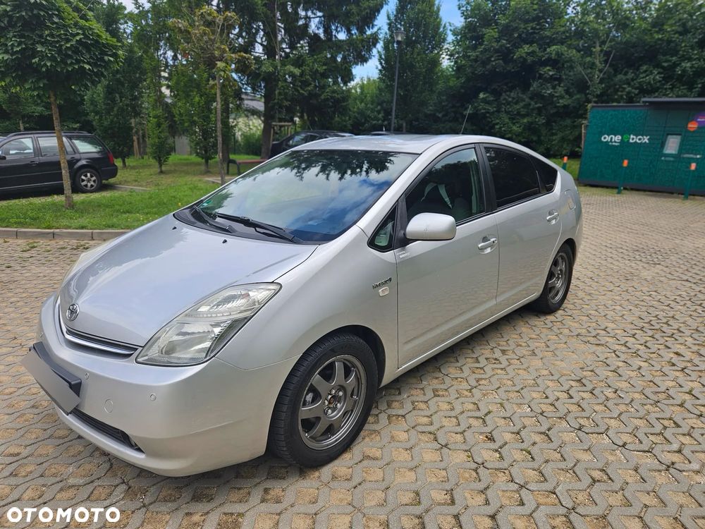 Toyota Prius 1.5 VVT-i Prestige - 12