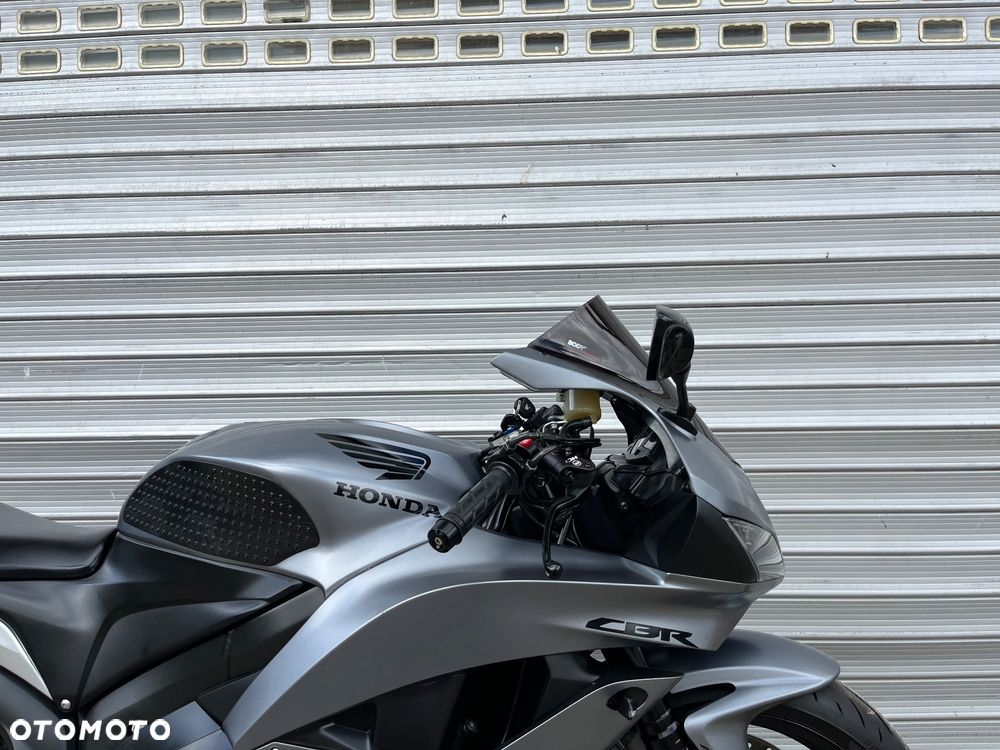 Honda CBR - 16