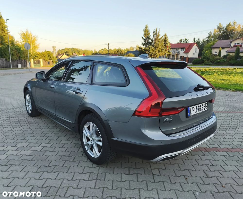 Volvo V90 Cross Country D4 AWD Geartronic Pro - 11