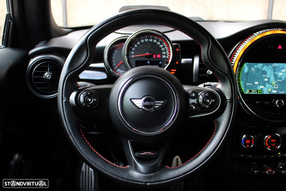 MINI 3 Portas John Cooper Works - 29