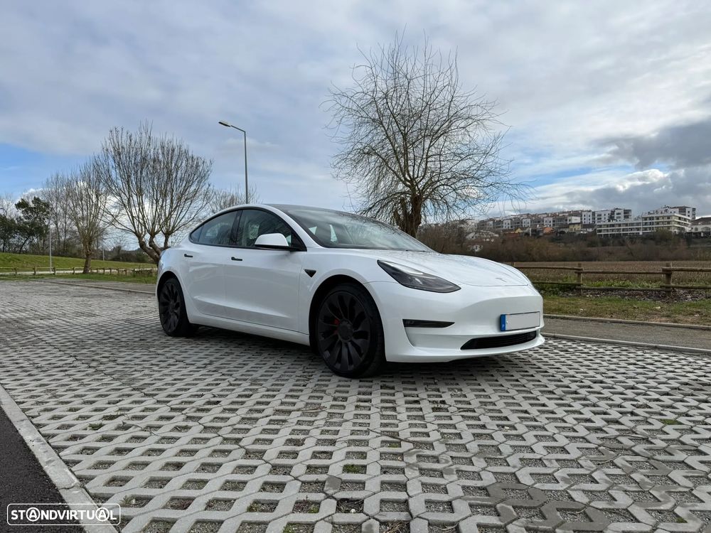 Tesla Model 3 Long Range AWD Dual Motor Performance - 4