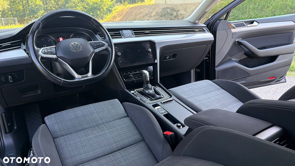 Volkswagen Passat 2.0 TDI SCR DSG - 8