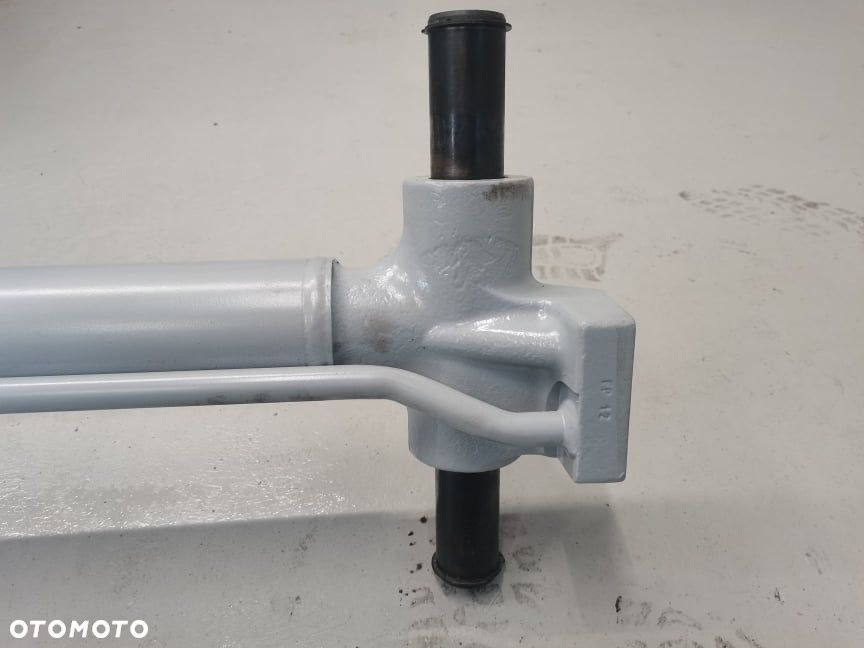 Manitou MLT 737 {Cylinder hydrauliczny wysuwu teleskopu} - 4