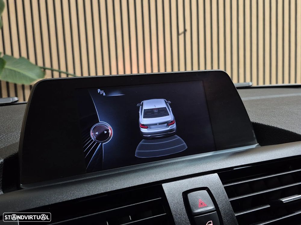 BMW 218 d Coupe Line Sport Auto - 25