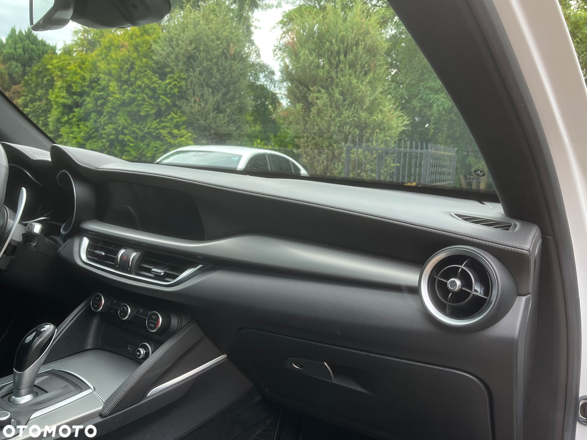 Alfa Romeo Stelvio 2.0 Turbo 16V AT8-Q4 Veloce Ti - 13