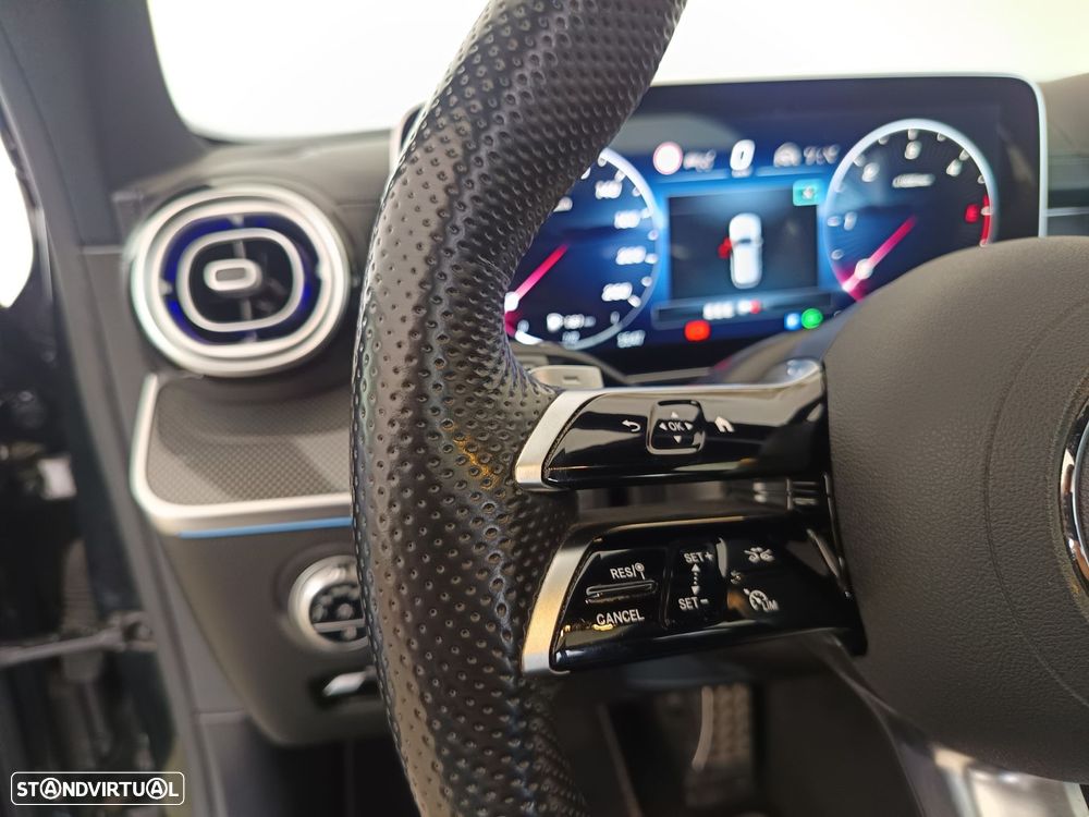 Mercedes-Benz C 300 d AMG Line - 19