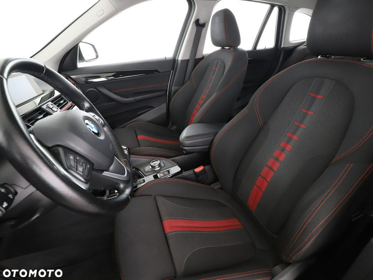 BMW X1 sDrive18d Sport Line - 13
