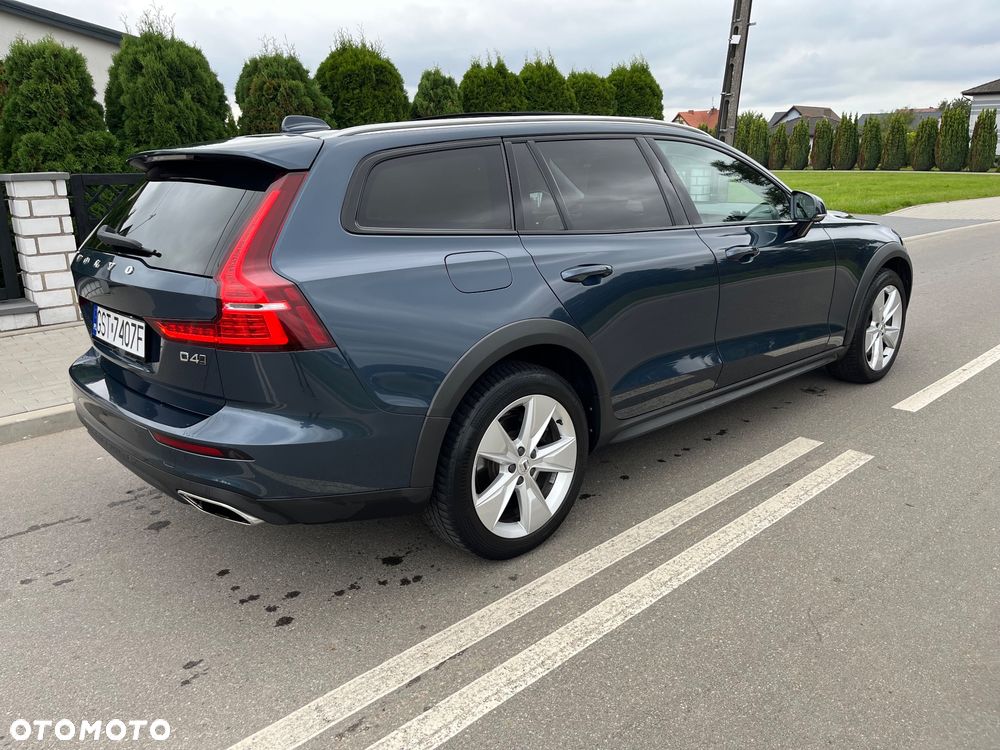 Volvo V60 Cross Country D4 AWD Geartronic Pro - 6