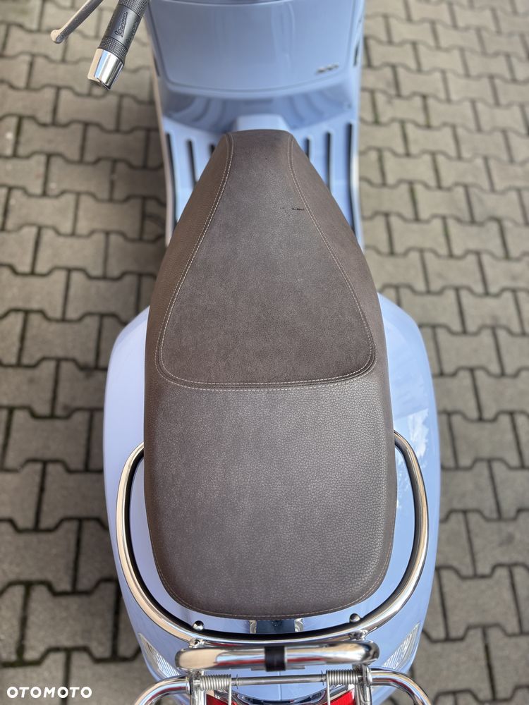 Vespa GTS - 7