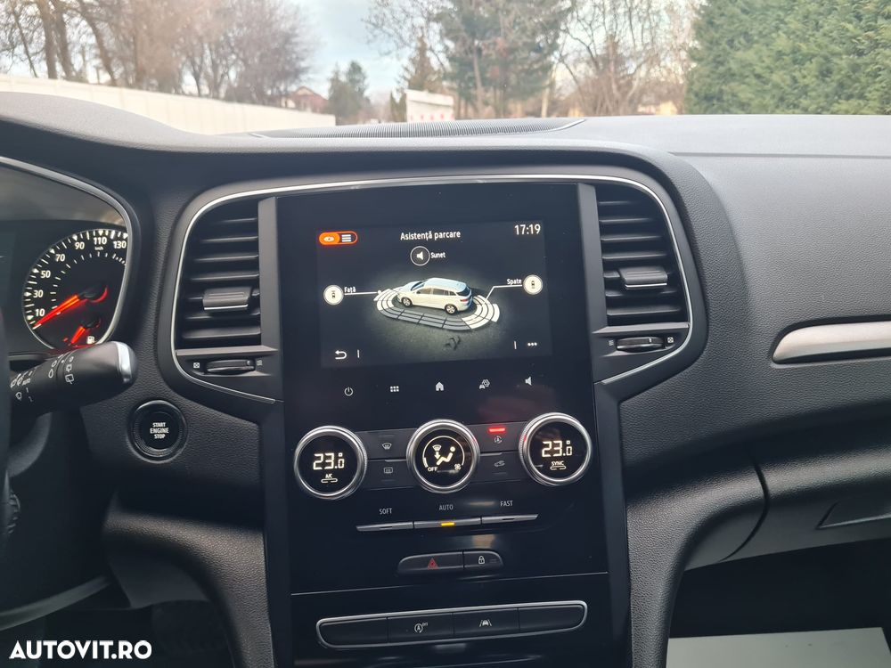 Renault Megane BLUE dCi 115 EDC BUSINESS EDITION - 20