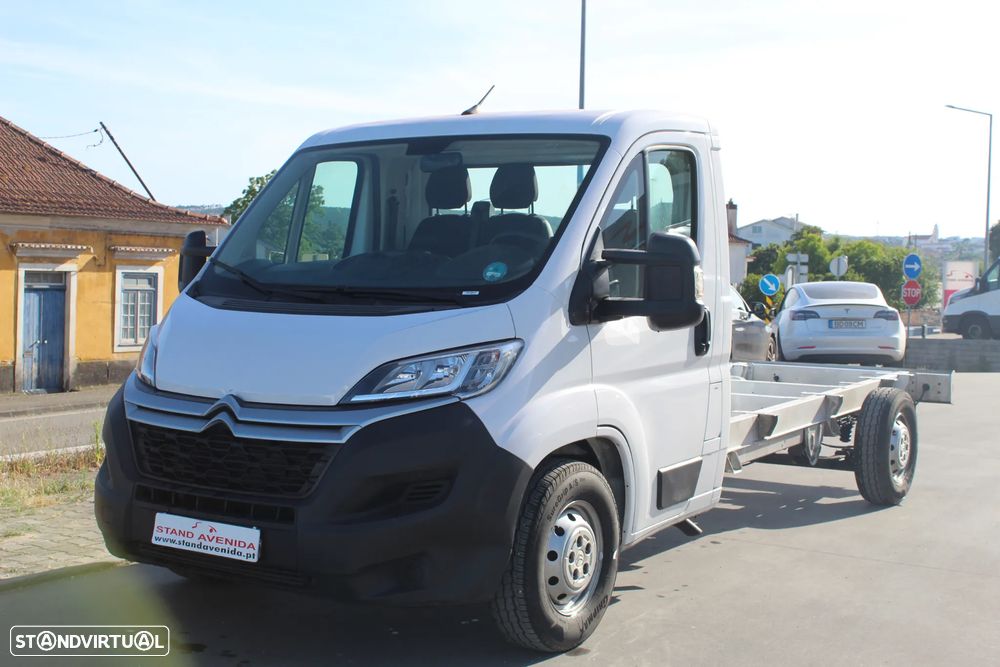 Citroën Jumper 2.2 BlueHdi CAB/SIMPLES // 2024 // 165 cv - 1