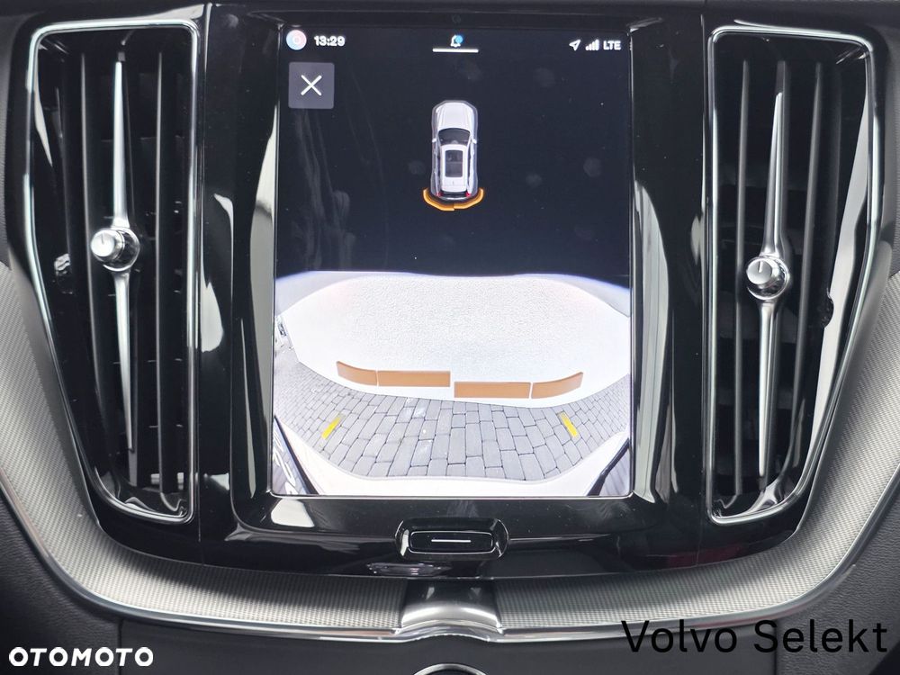 Volvo XC 60 - 30