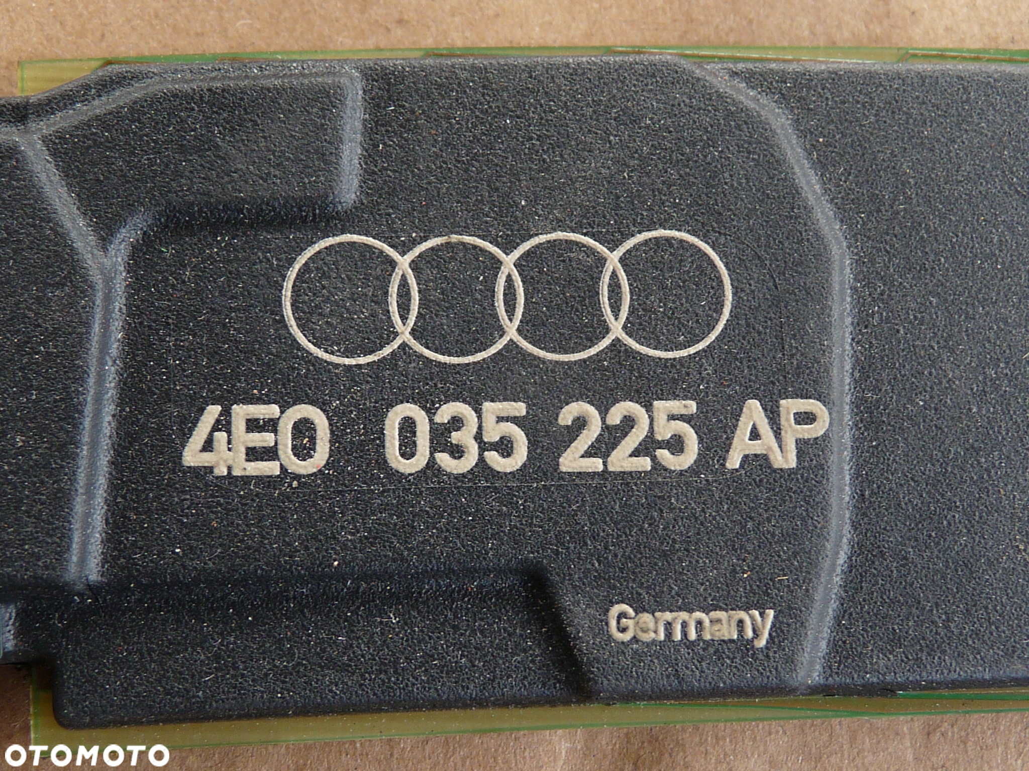 AUDI A8 D3 LIFT WZMACNIACZ ANTENY 4E0035225AA 4E0035225AF 4E0035225S 4E0035225AK 4E0035225AP - 4