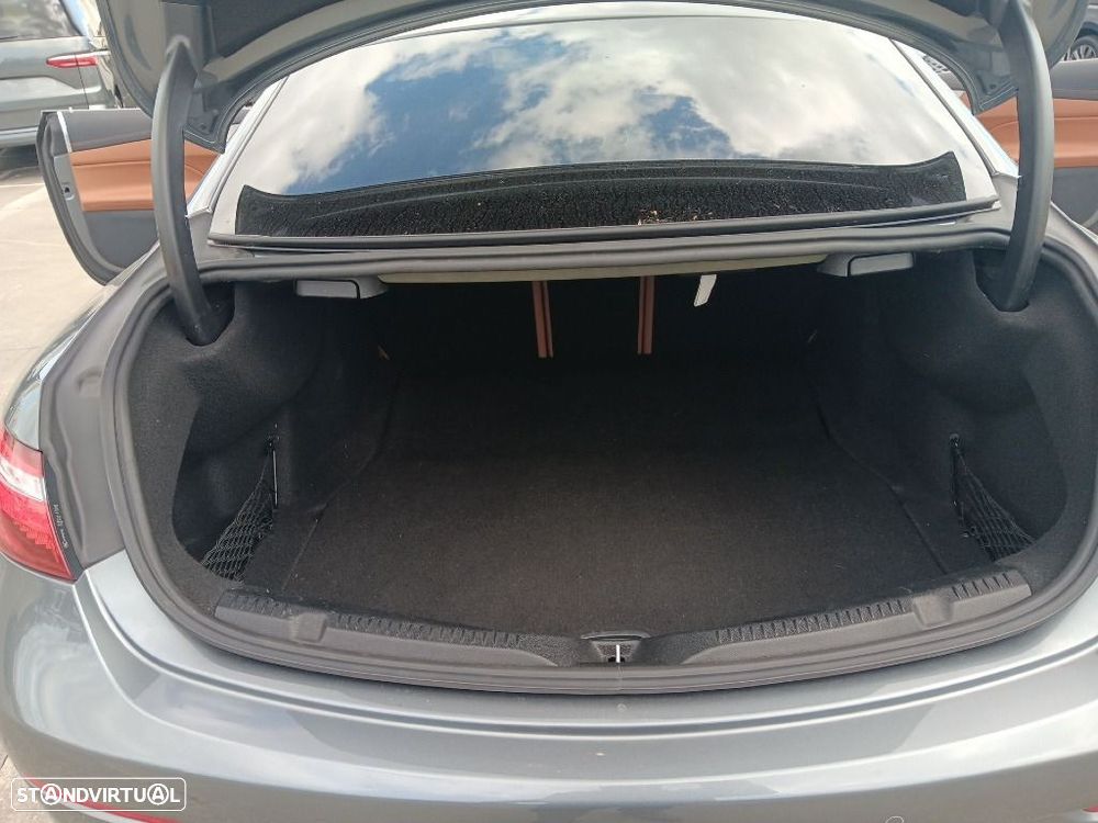 Mercedes-Benz E 220 d AMG Line - 18