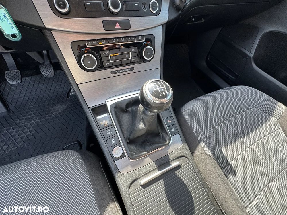 Volkswagen Passat 1.4 TSI Comfortline - 24