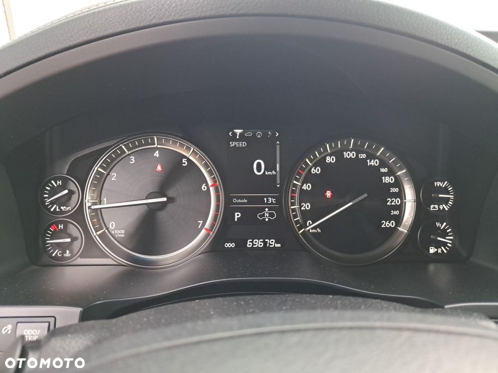 Lexus LX 570 Omotenashi - 19