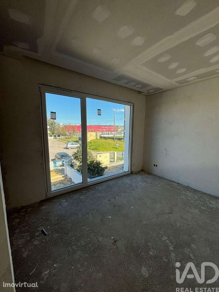 Casa T3 em Azeitão (São Lourenço e São Simão) de 180,00 m2 - Grande imagem: 5/24