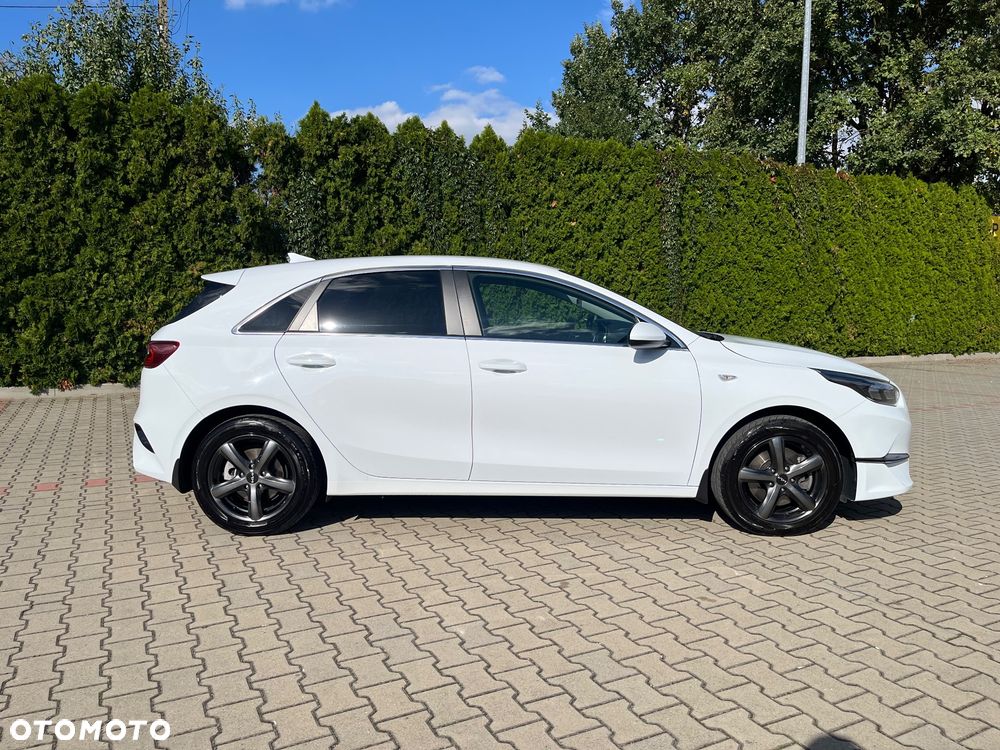 Kia Ceed 1.5 T-GDI M - 6