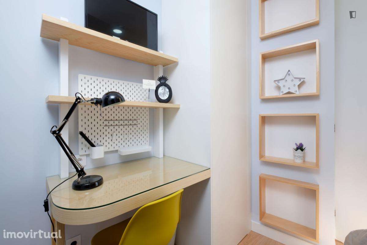 Estúdio - localizado em Montes Claros Coimbra - Grande imagem: 5/15