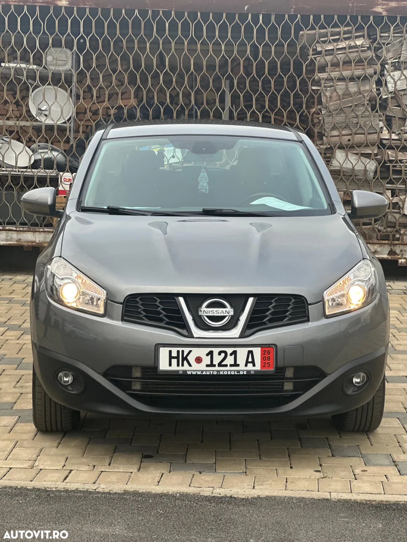 Nissan Qashqai - 1