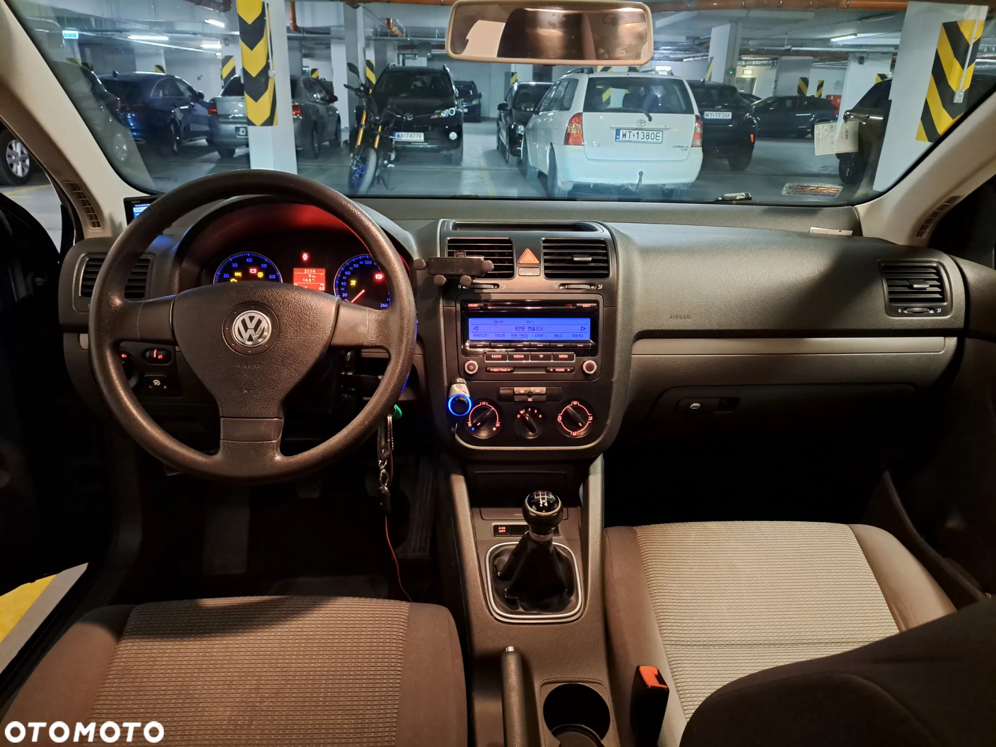 Volkswagen Golf V 1.6 Comfortline - 6