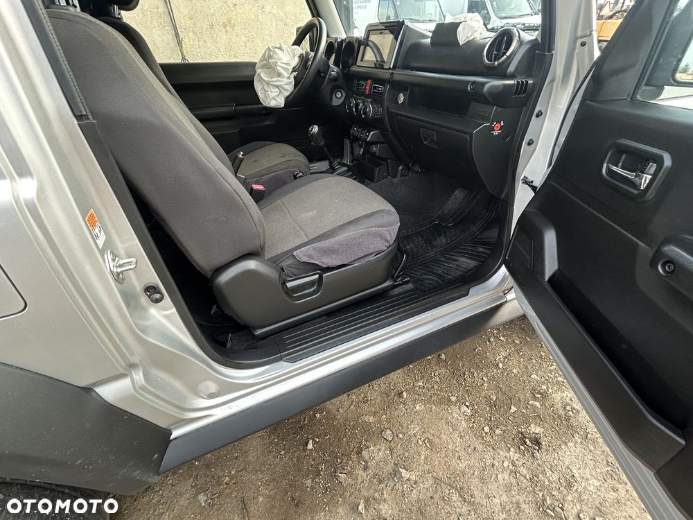 Suzuki Jimny 1.5 ALLGRIP Comfort+ - 9