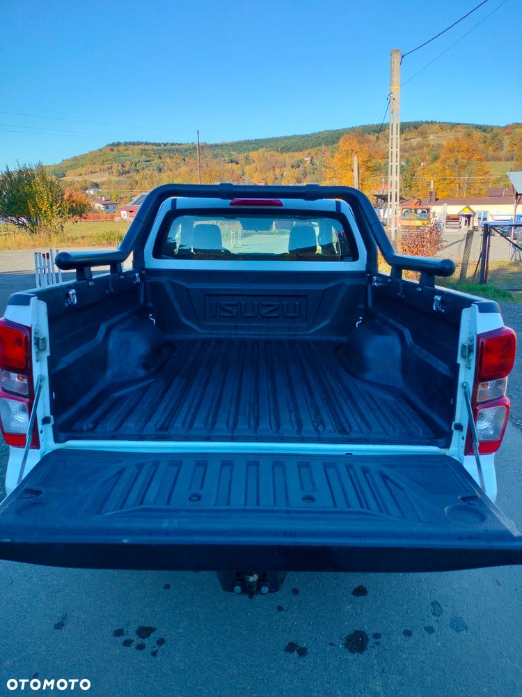 Isuzu D-Max - 6