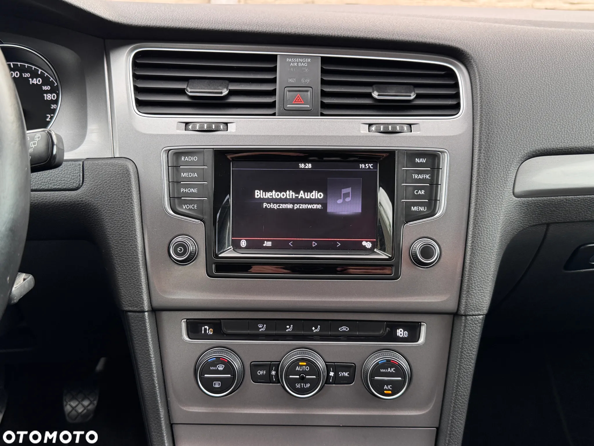 Volkswagen Golf VII 1.6 TDI BMT Highline - 26