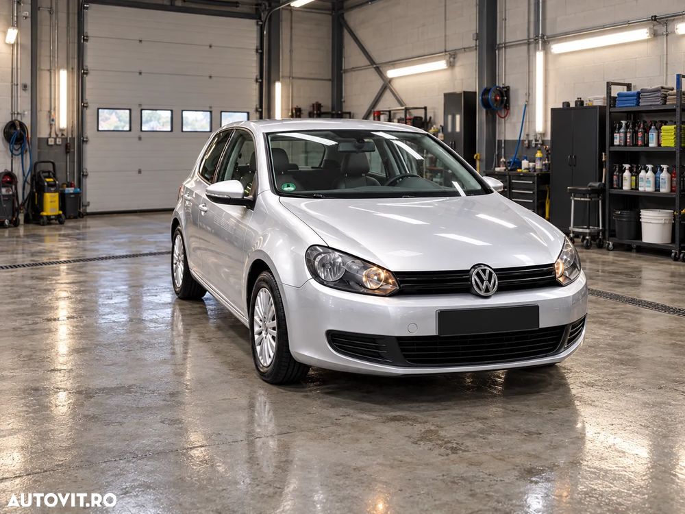 Volkswagen Golf - 8