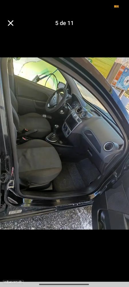 Ford Fiesta - 9