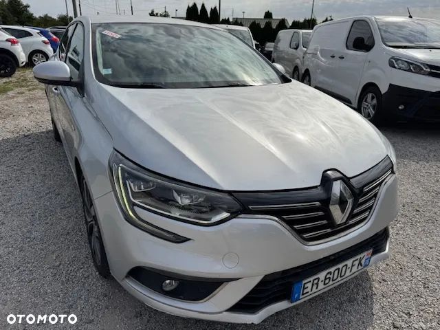 Renault Megane ENERGY TCe 130 EDC BOSE EDITION - 9
