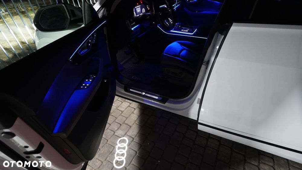 Audi Q8 55 TFSI quattro tiptronic - 36