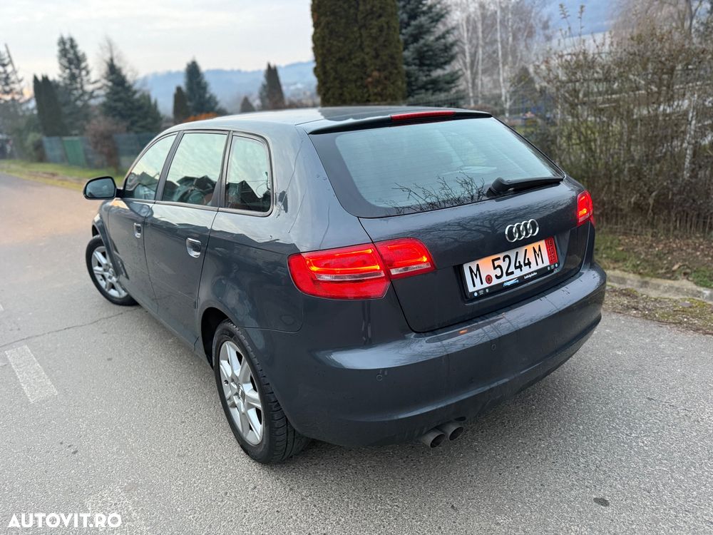 Audi A3 2.0 TDI Sportback DPF S tronic Ambiente - 1