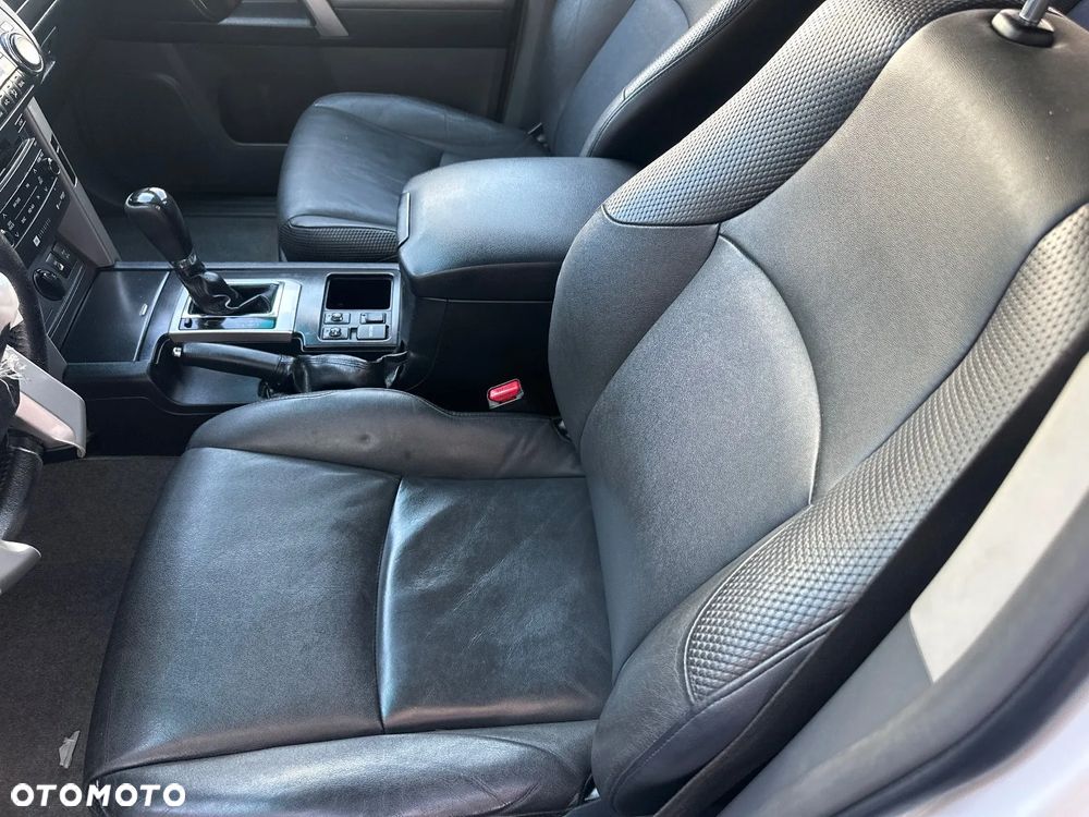 Toyota Land Cruiser LC 3.0 D-4D Prestige - 23