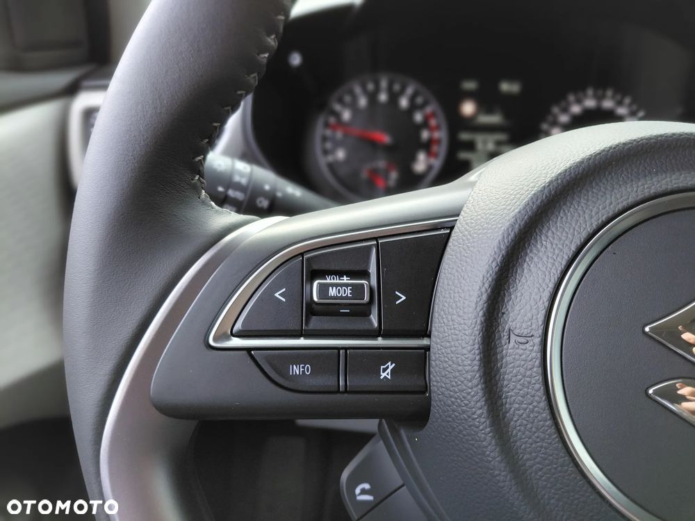 Suzuki Swift 1.2 Dualjet SHVS Premium Plus CVT - 12