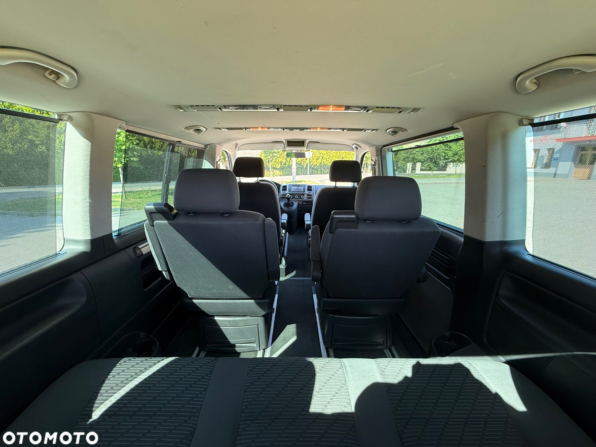 Volkswagen Multivan TDI L1 BlueMotion - 22
