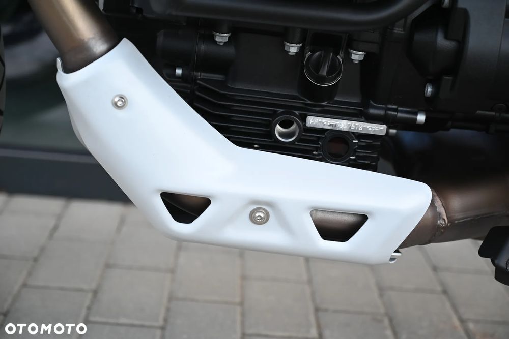 Moto Guzzi V85 - 36
